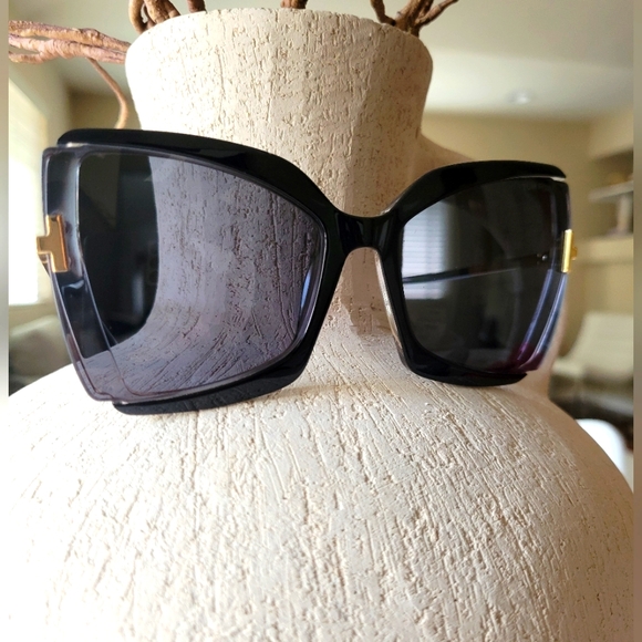 Tom Ford Accessories - Tom Ford Black Butterfly "Gia" Sunglasses